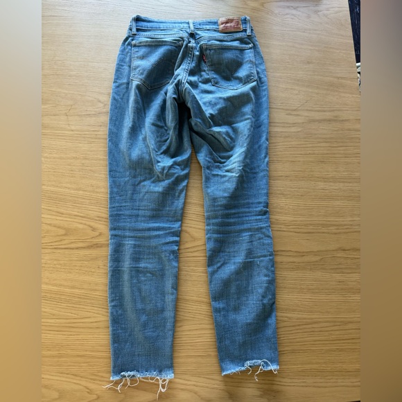 Levi’s 711 Skinny Jeans - Picture 2 of 7